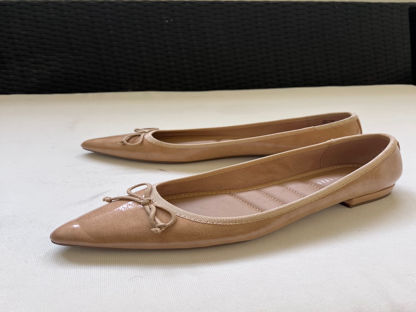 zapatos para mujer - NUEVO Zapatos de punta color crema, size 7 1/2, sin usar y cómodos  3