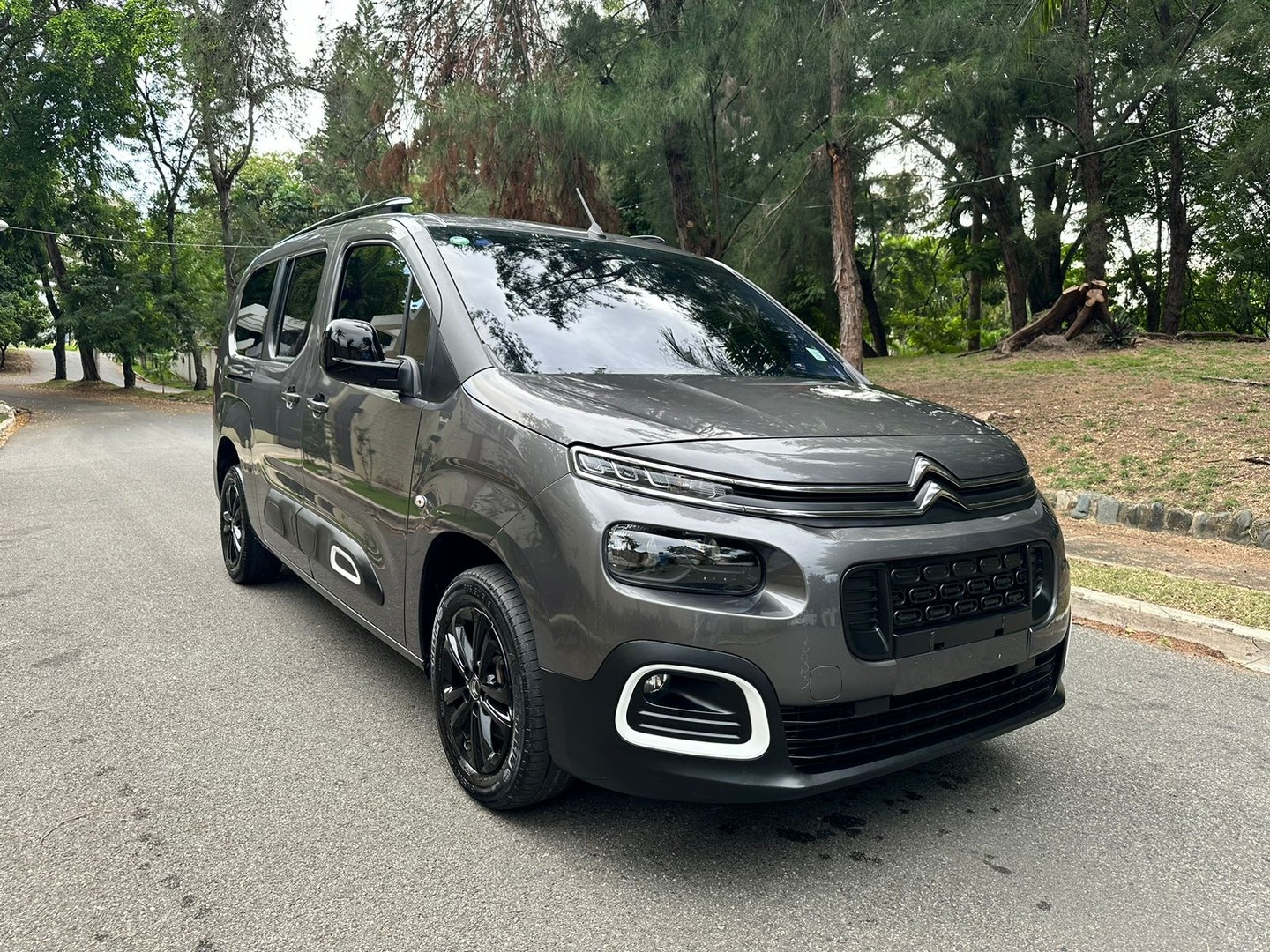 jeepetas y camionetas - CITROEN BERLINGO PASAJEROS  2023 2