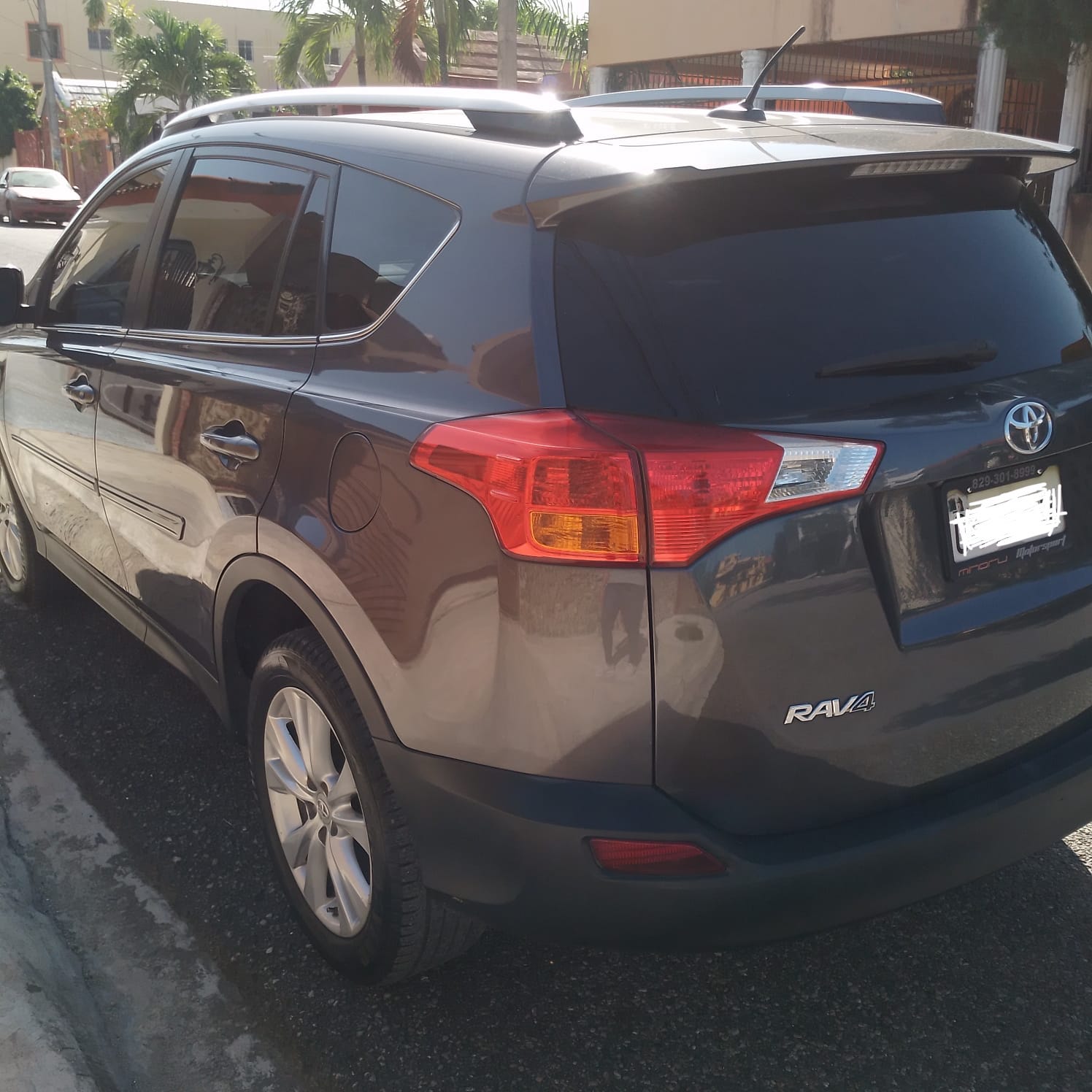 jeepetas y camionetas - VENDO TOTOYA RAV4 2014 excelente condición  8