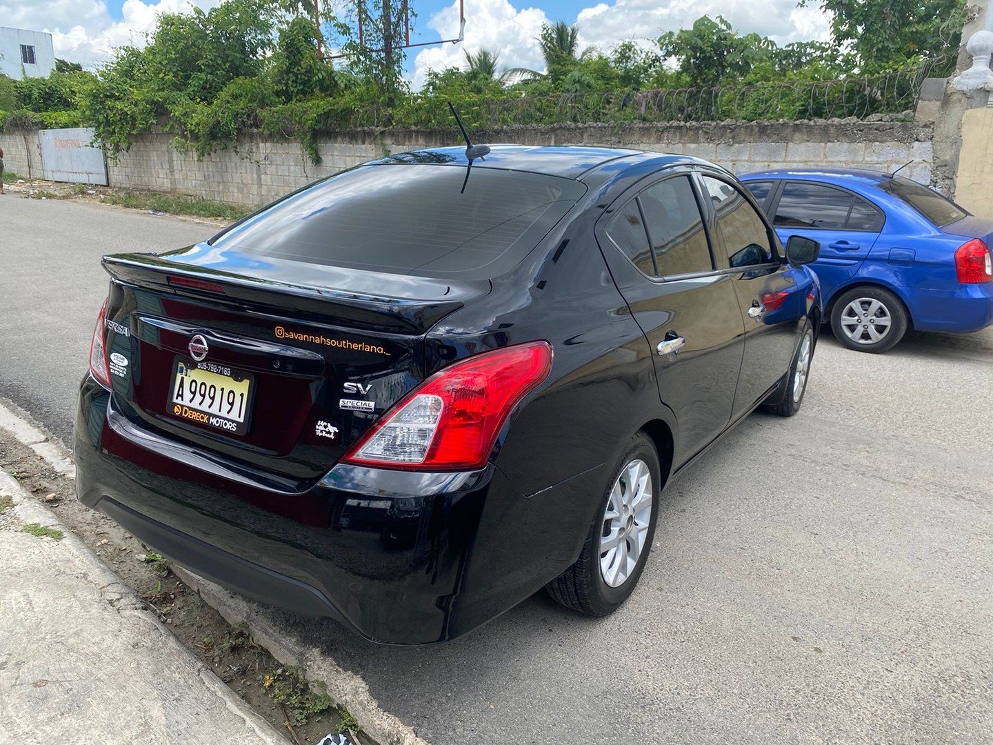 carros - NISSAN VERSA SV 2017 3