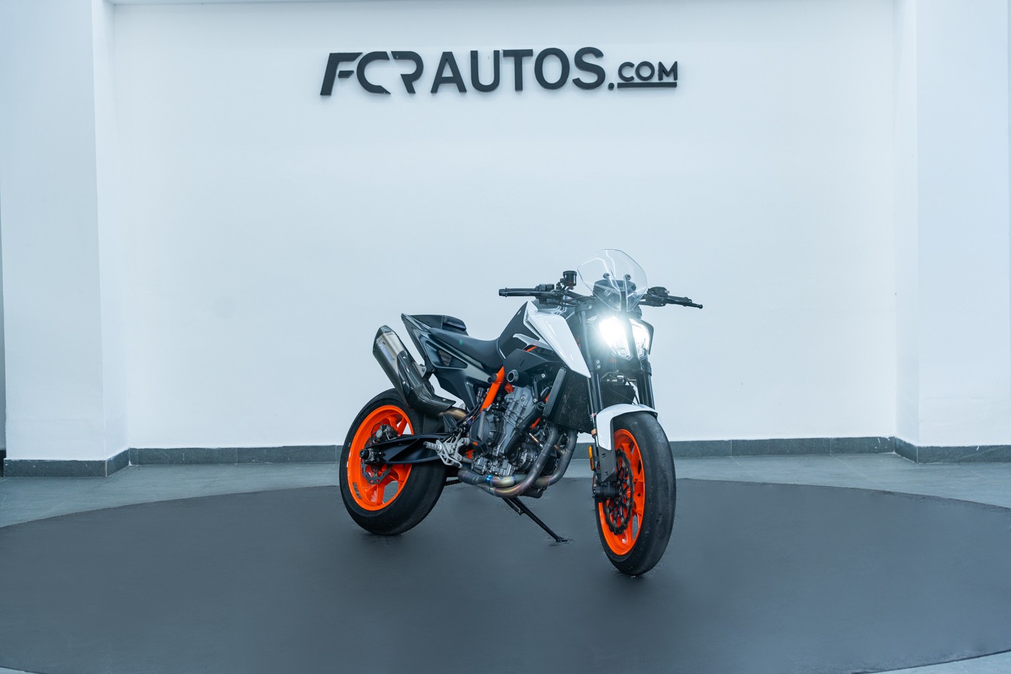 motores y pasolas - KTM 890 DUKE R 2021 0