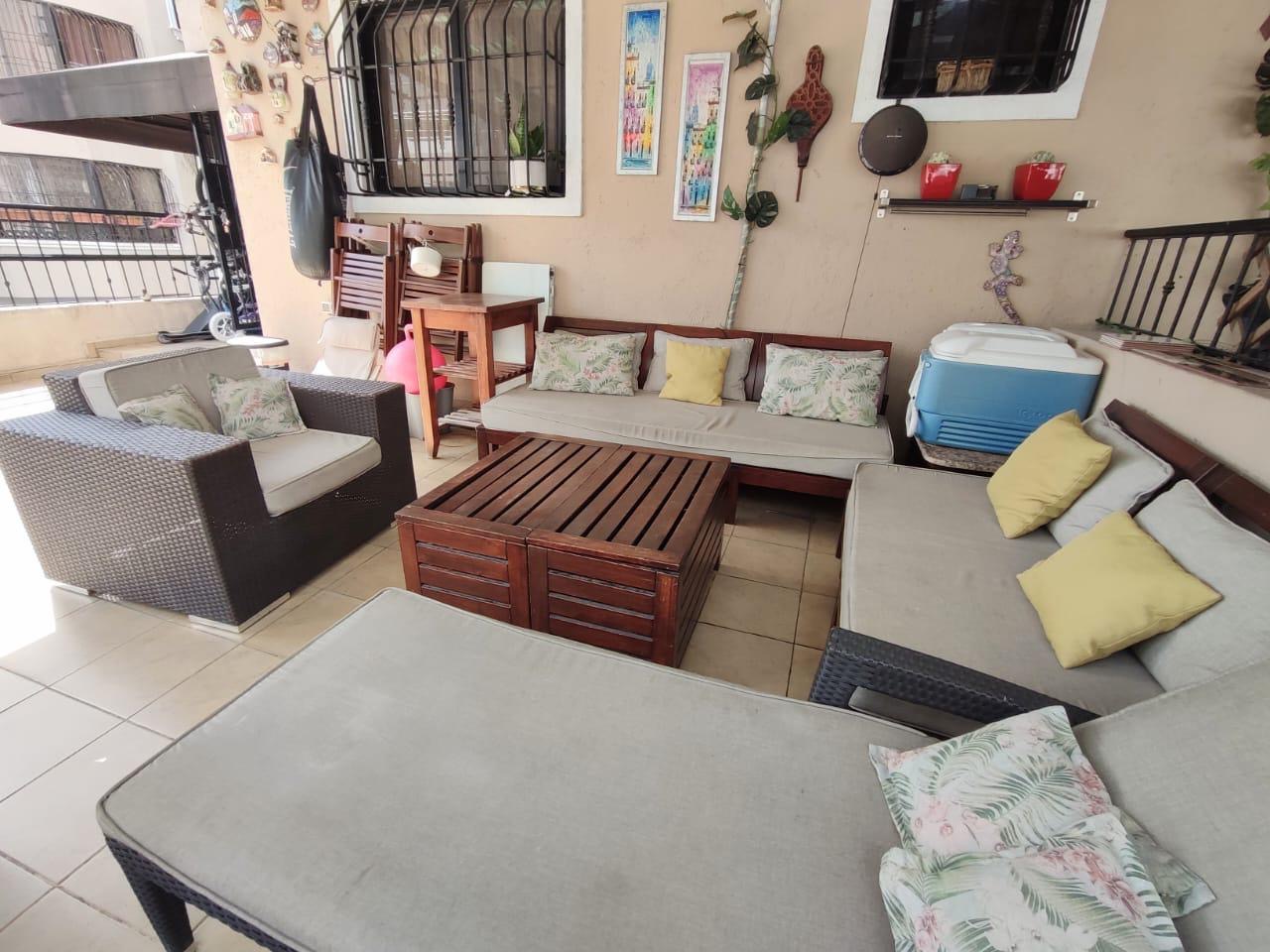 apartamentos - Vendo Evaristo morales segundo con terraza dos hab 4