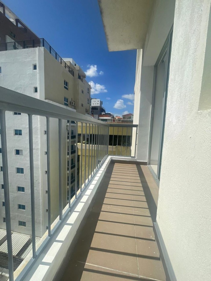 apartamentos - Piso Alto en Alquiler totalmente amueblado en Serrallés 8