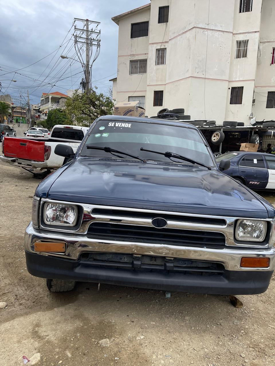 jeepetas y camionetas - Toyota hilux 1994 6