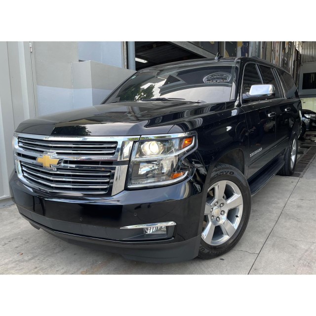 jeepetas y camionetas - Chevrolet Suburban premier 2019 nuevaaaa 0