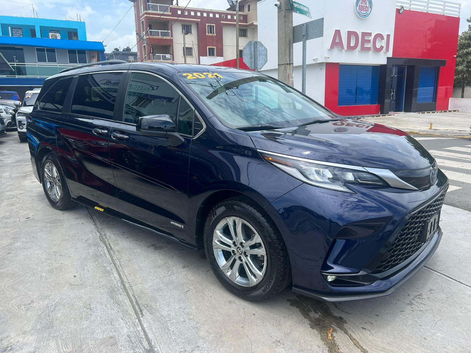 jeepetas y camionetas - Toyota Sienna XSE 2021 7