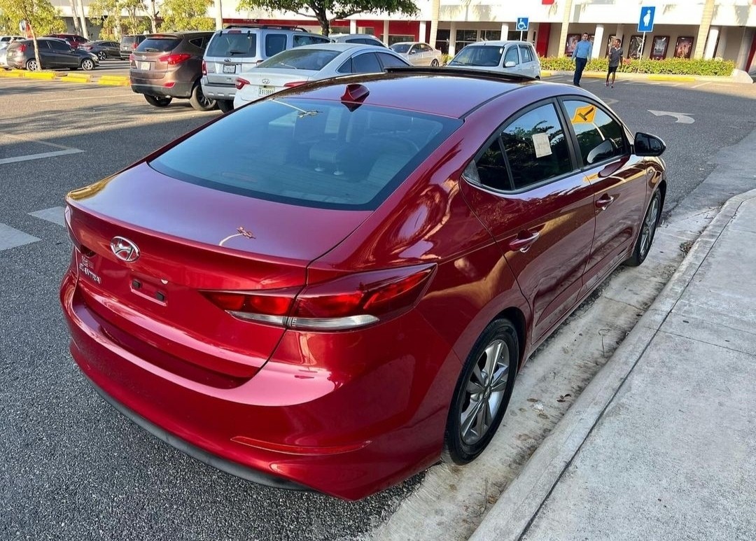 carros - 2018 Hyundai Elantra Value Edición FULL  3