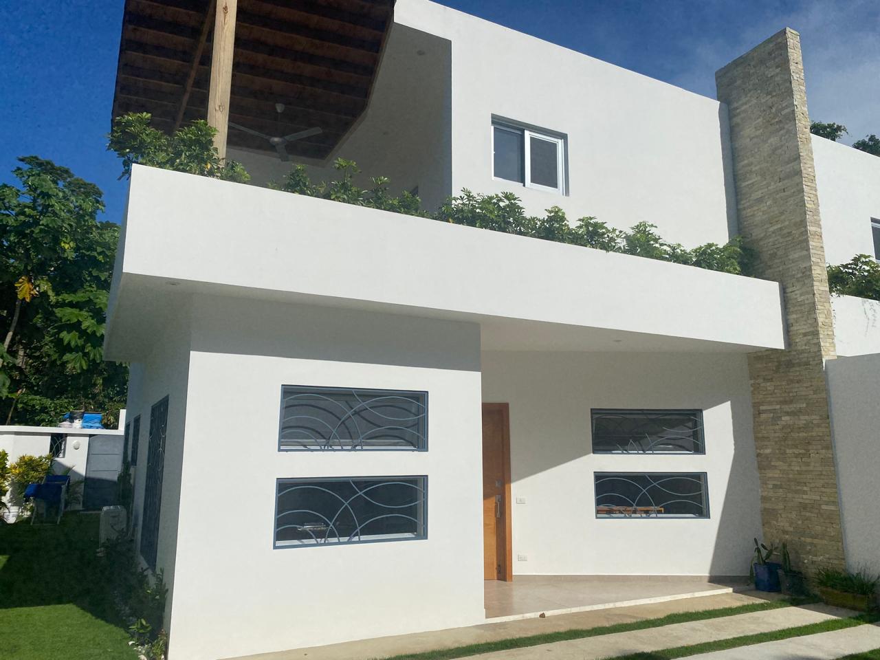 otros inmuebles - Hermoso Townhouse en Venta a 600 Metros de Playa Las Ballenas, Las Terrenas 1