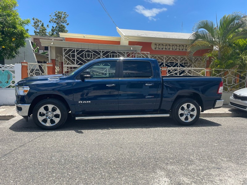 jeepetas y camionetas - 2019 Dodge Ram 1500 Bighorn Nuevaaa 3