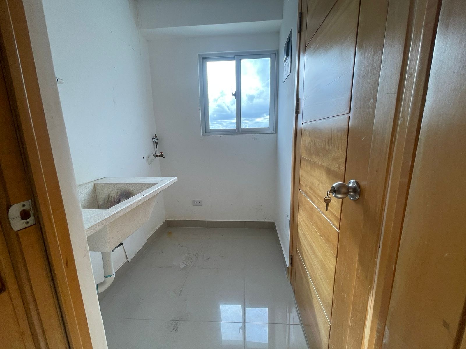 apartamentos - Alquiló independencia klm 9 dos hab dos baños parq 7