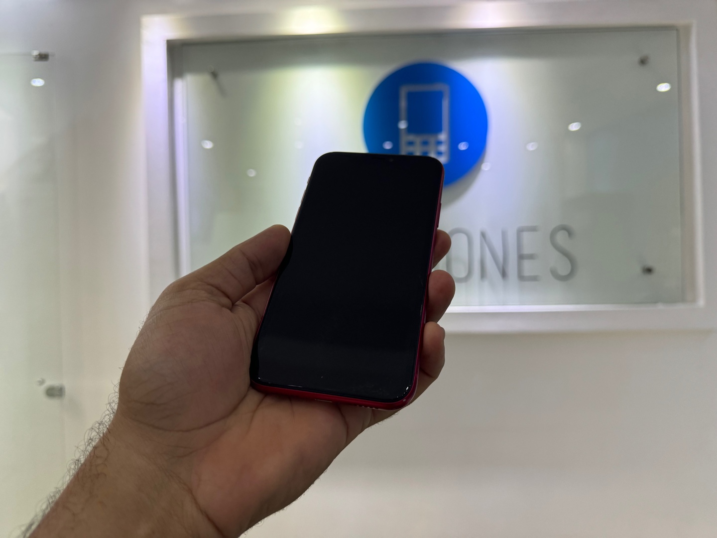 celulares y tabletas - iPhone 11 64GB Red (Product) Usado, Desbloqueados, RD$ 17,500 NEG 1