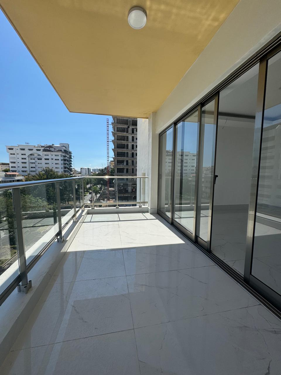 apartamentos - Apartamento en Venta, Los Cacicazgos USD 360,000   5