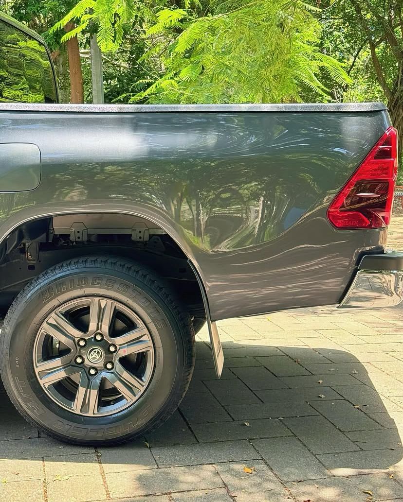 jeepetas y camionetas - Gran oportunidad de montarte en esta impecable Toyota Hailux limited 2021 4x4  5