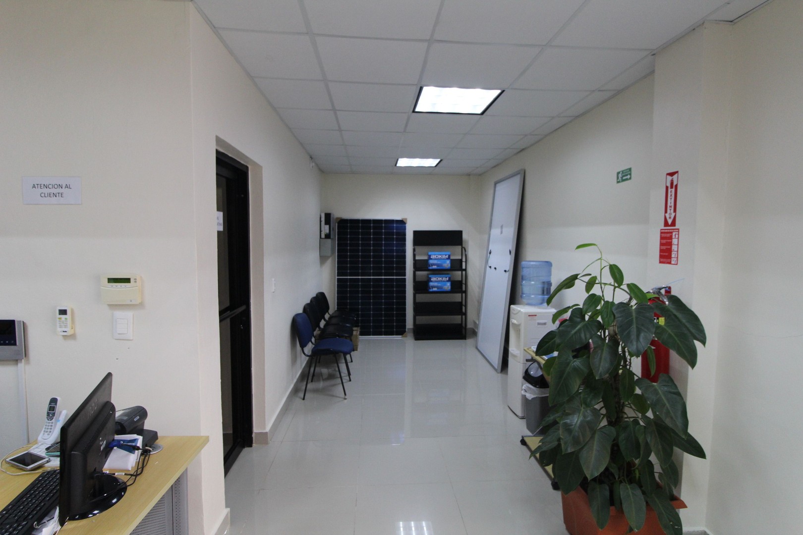 oficinas y locales comerciales - Gazcue edificio comercial 1,500m2 10 parqueos  2