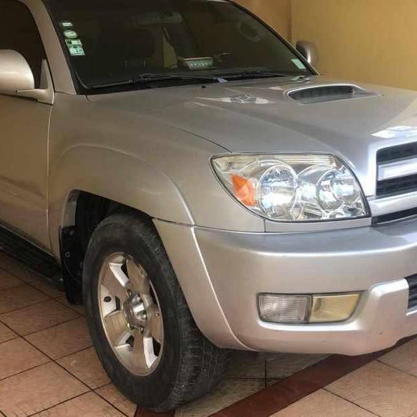 jeepetas y camionetas - Toyota 4runner 2004