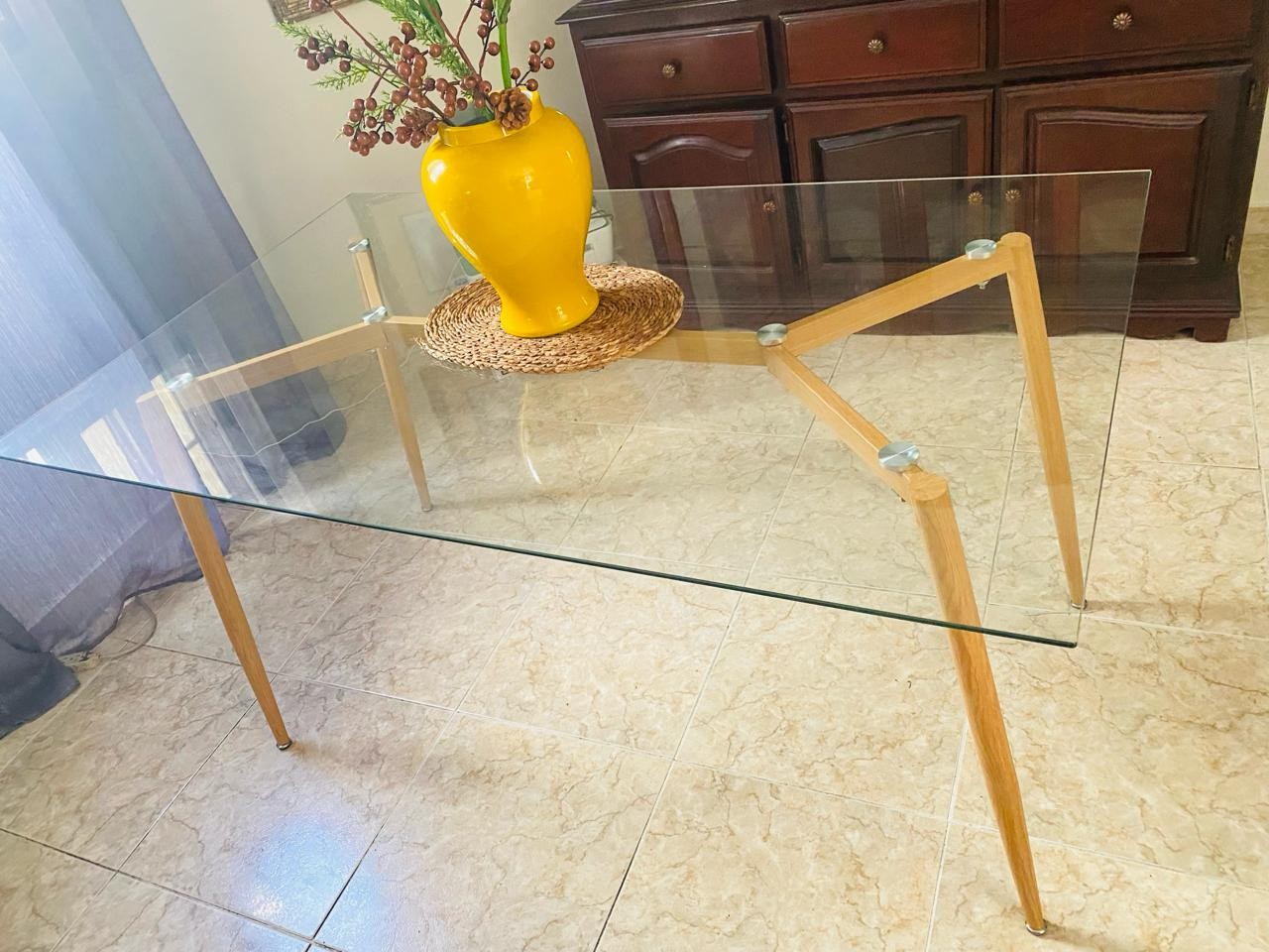 muebles y colchones - Mesa de Comedor de Cristal de 6 sillas 2