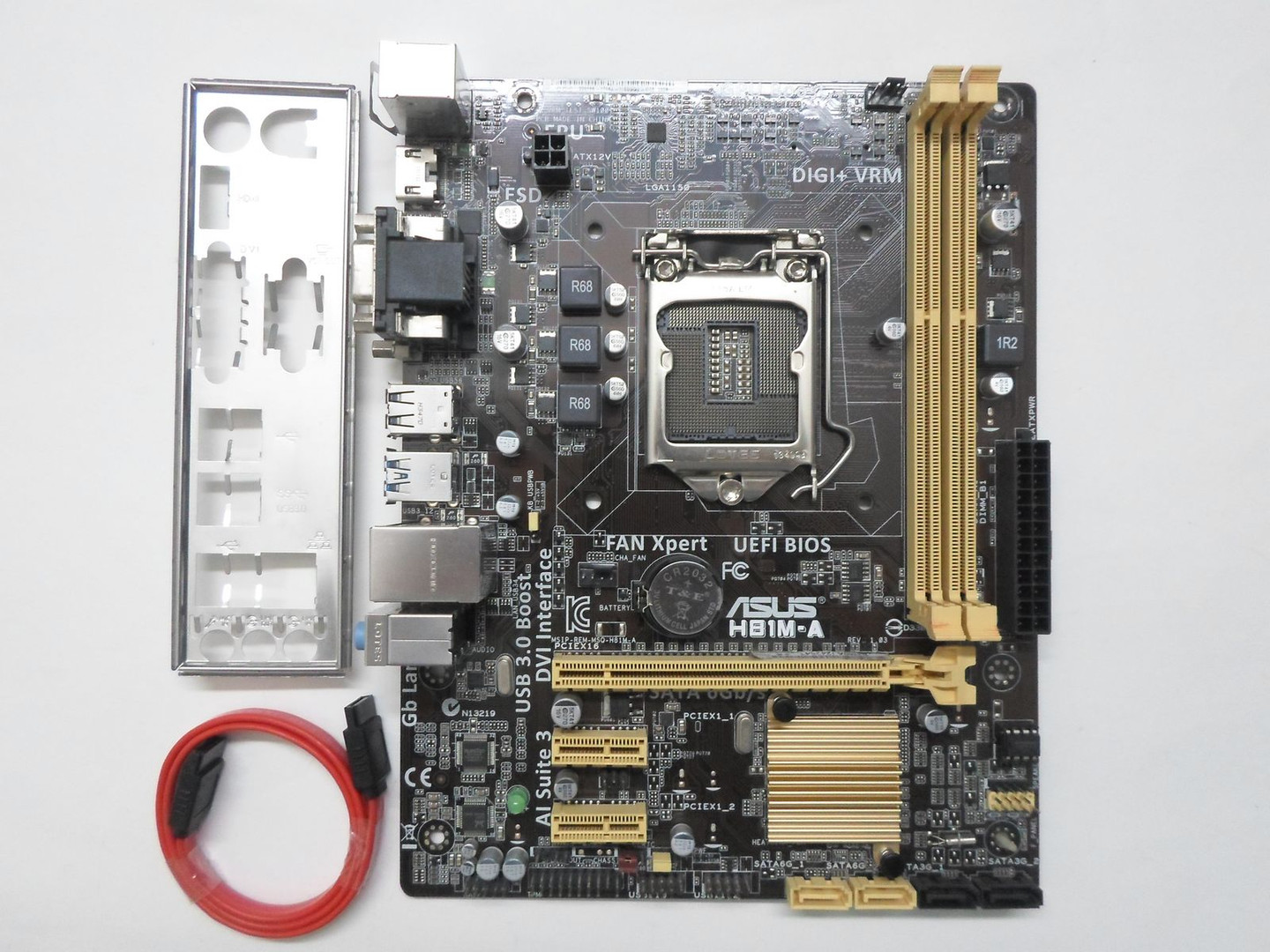 computadoras y laptops - Motherboard ASUS H81M-A DDR3 Socket 1150 0