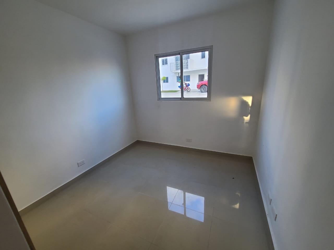 apartamentos - VENDO Apartamento 1er Piso En Trino Park Jacobo Majluta
CODIGO: PD120 4