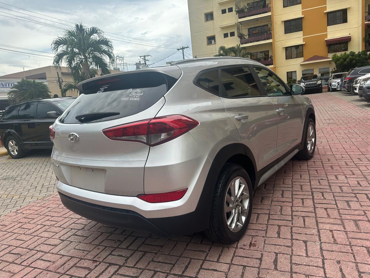 jeepetas y camionetas - HYUNDAI TUCSON SEL 18 CLEAN CARFAX