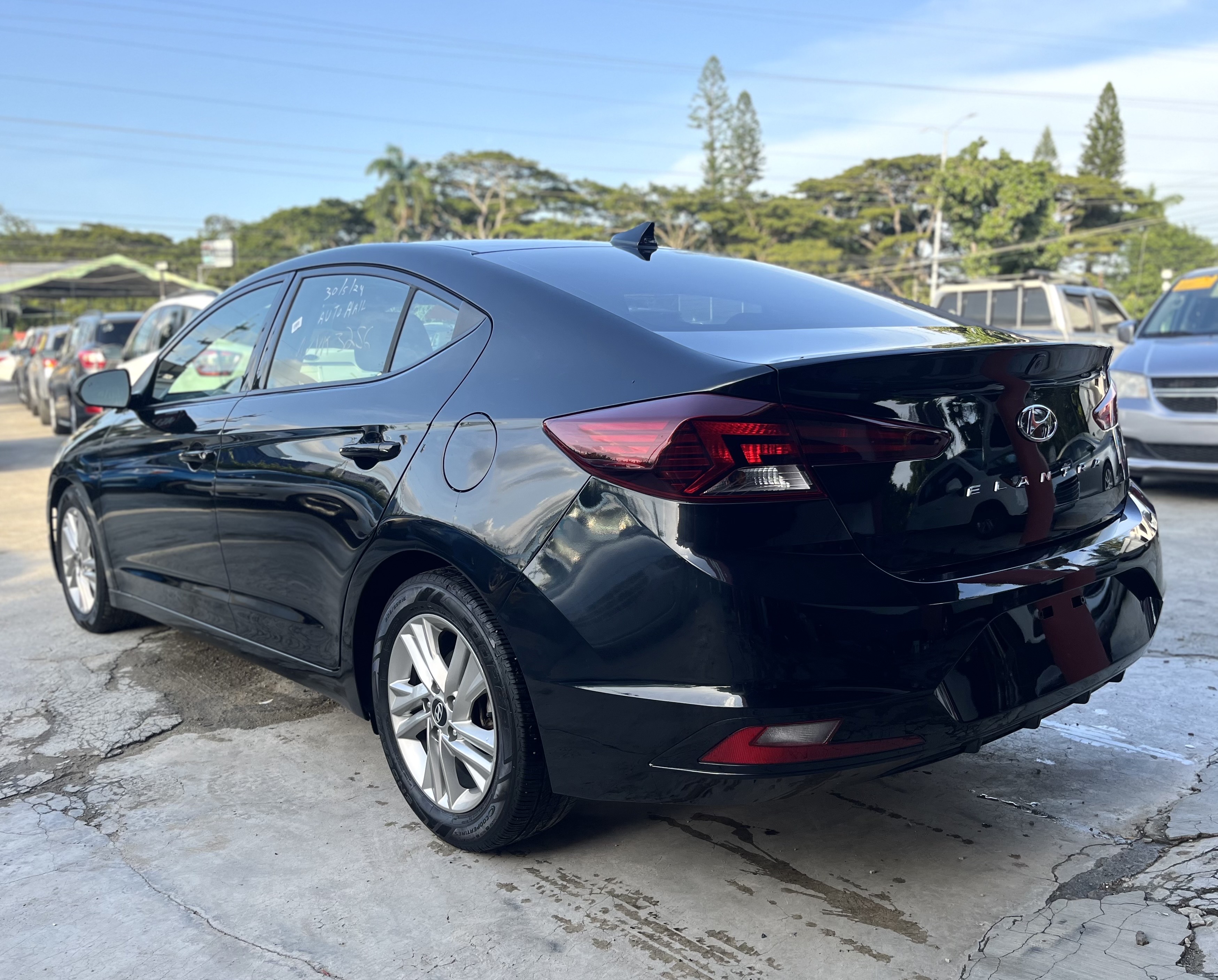 carros - Hyundai Elantra 2019 - Financiamiento disponible! 
 3