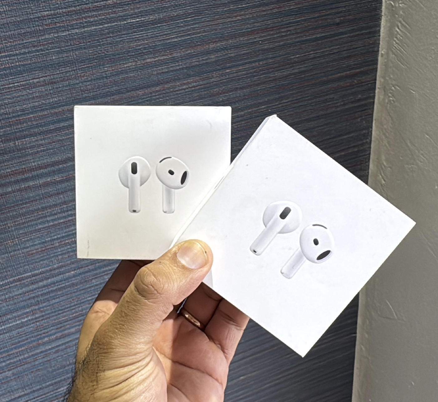 camaras y audio - Airpods Series 4 Nuevo Sellado Nuevo, $ 10,300 NEG