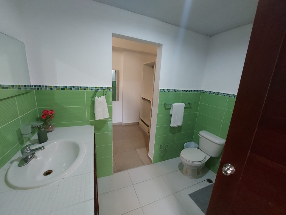 apartamentos - Apartamento de alquiler en el naco amueblado  6