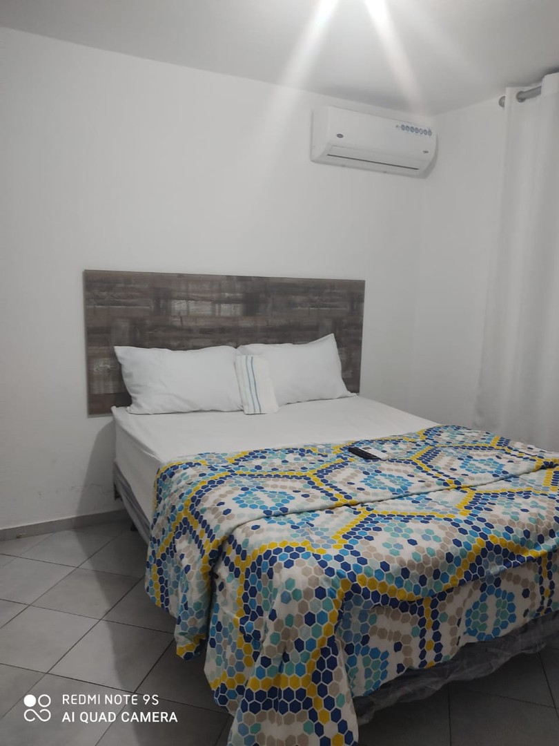 apartamentos - Alquilo apto amueblado de una Hab en Los Restauradores, 1er piso, 1 parqueo, sal 0