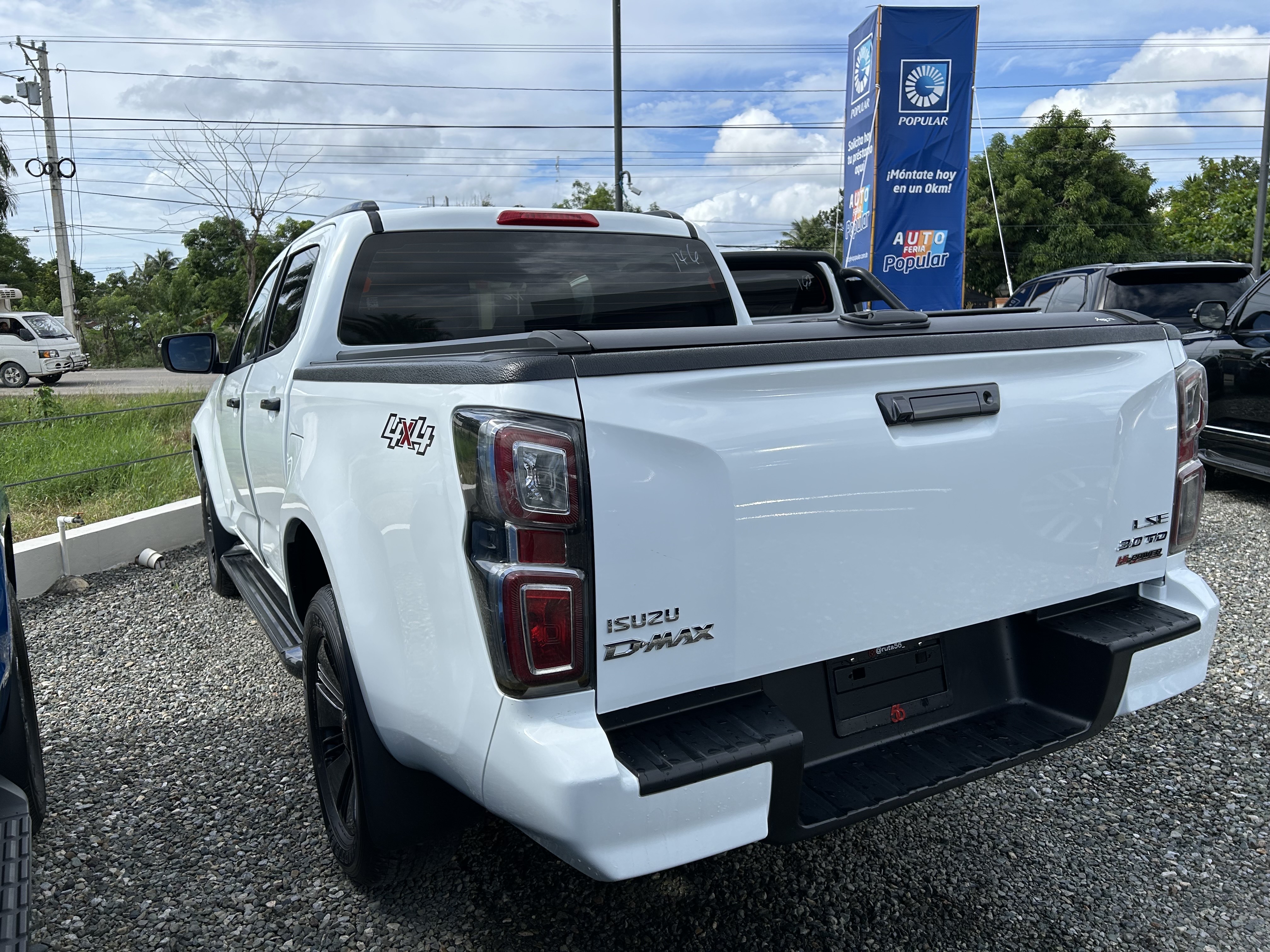 jeepetas y camionetas - Isuzu Dmax LSE 2024 3