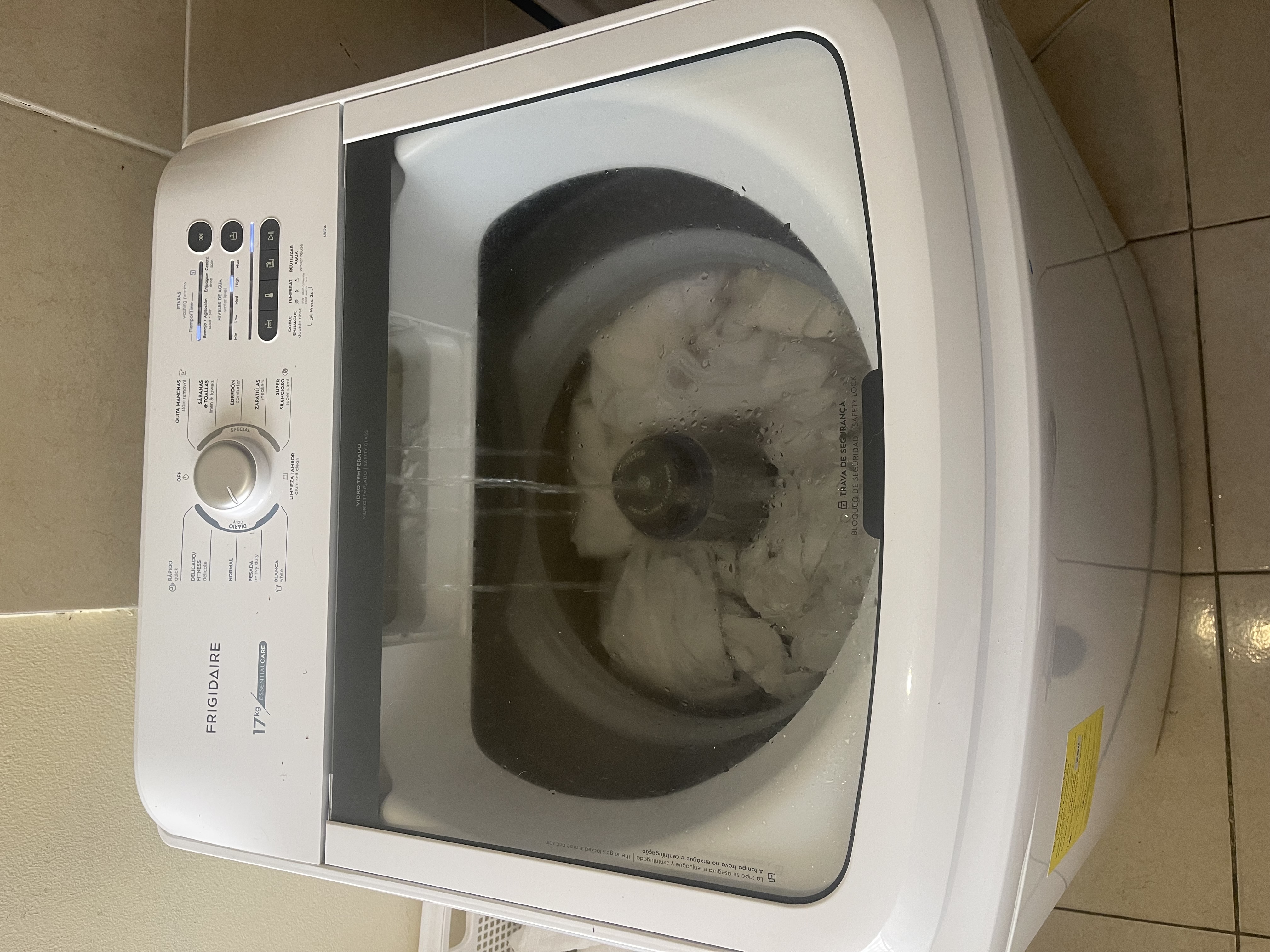 electrodomesticos - Vendo lavadora Frigidaire como nueva 