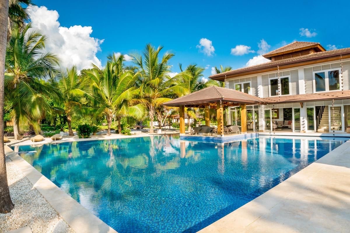 casas vacacionales y villas - vendo villa en Casa de campo la Romana con casi 14,000 Mt2. de solar  3