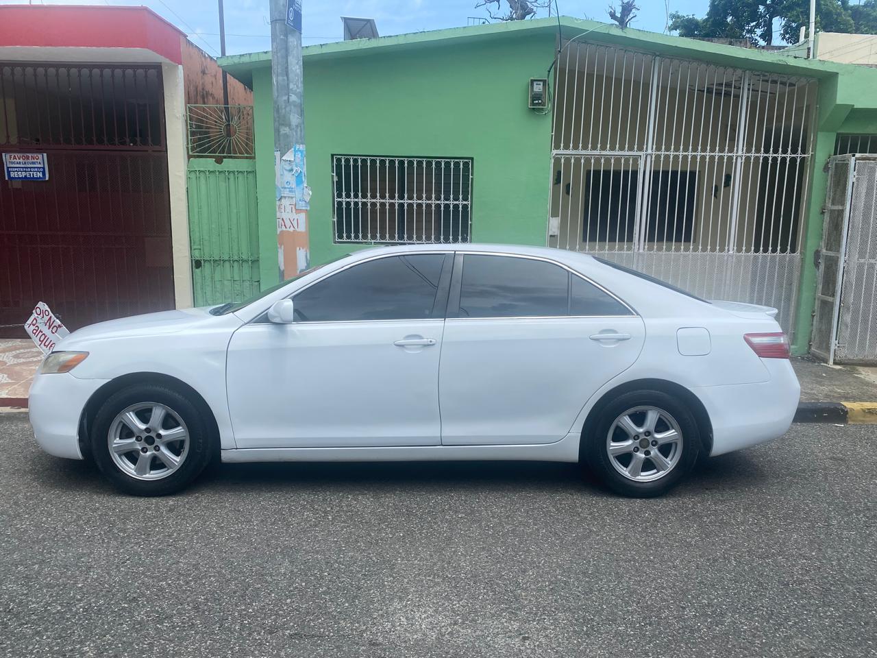 carros - Vendo Toyota Camry blanco 2007 1