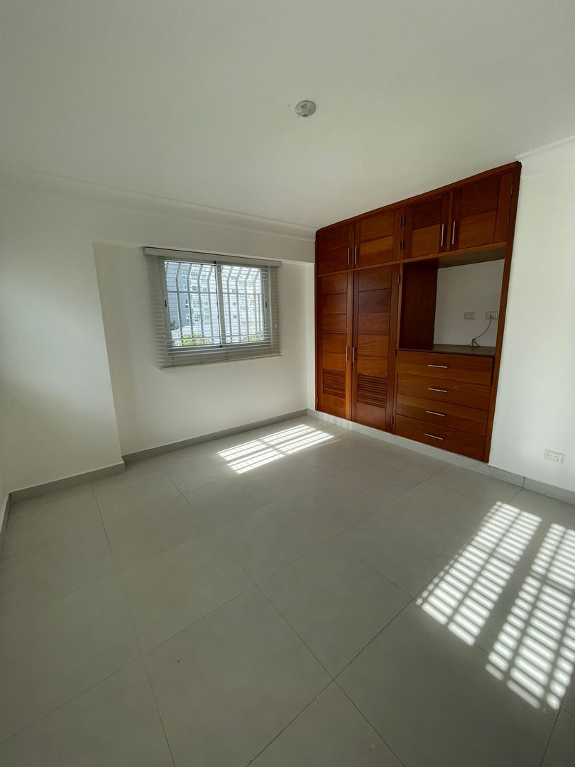 apartamentos - Apartamento en alquiler en Evaristo Morales 
