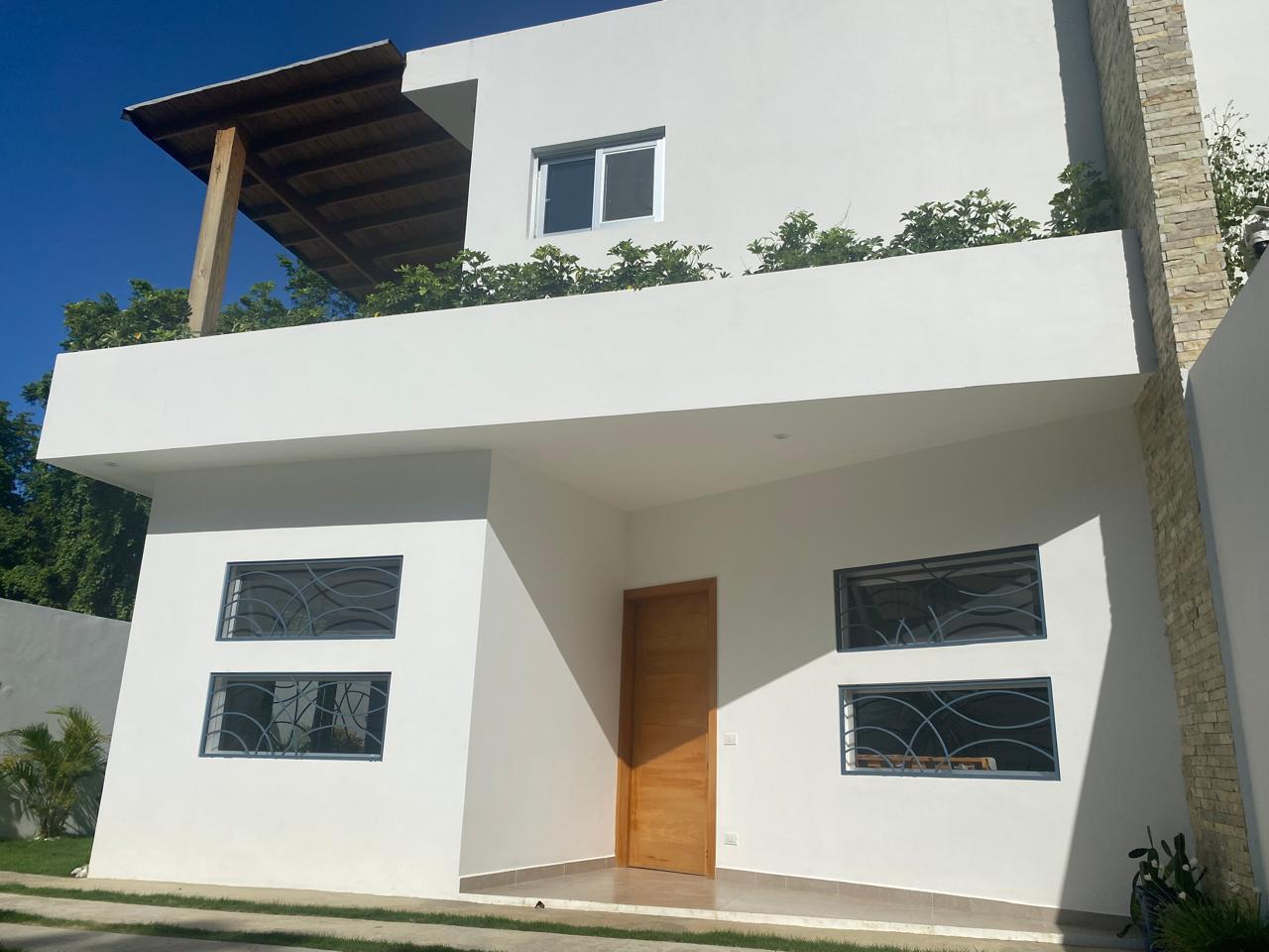 otros inmuebles - Hermoso Townhouse en Venta a 600 Metros de Playa Las Ballenas, Las Terrenas 2