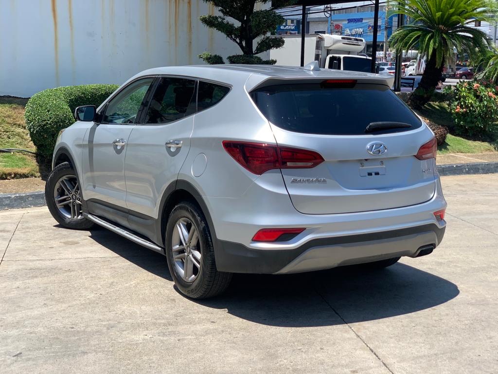 jeepetas y camionetas - HYUNDAI SANTA FE SPORT 2017 VERSION AMERICANA  EN OFERTA INTERIOR EN PIEL  2