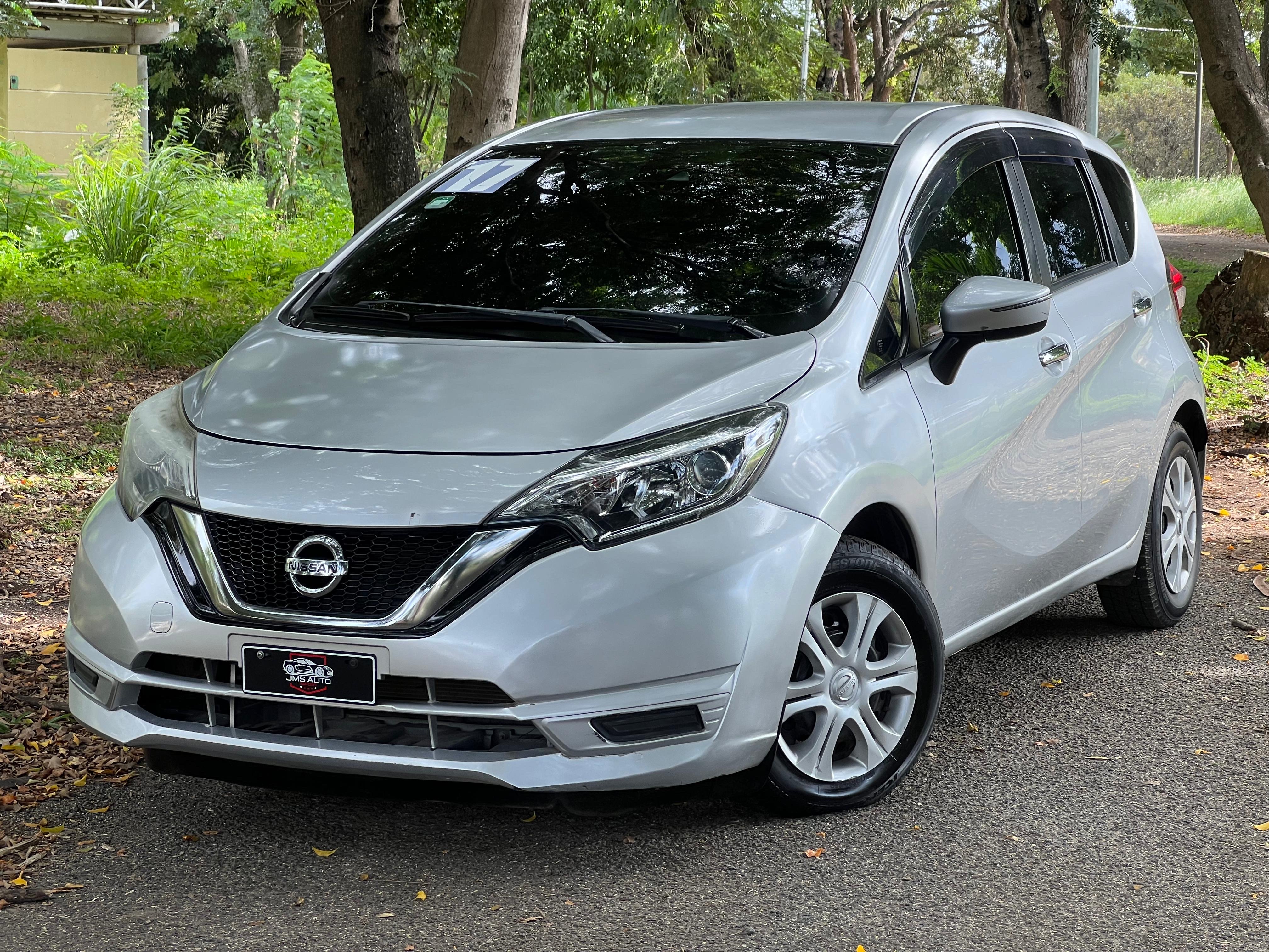 carros - NISSAN NOTE AÑO 2017