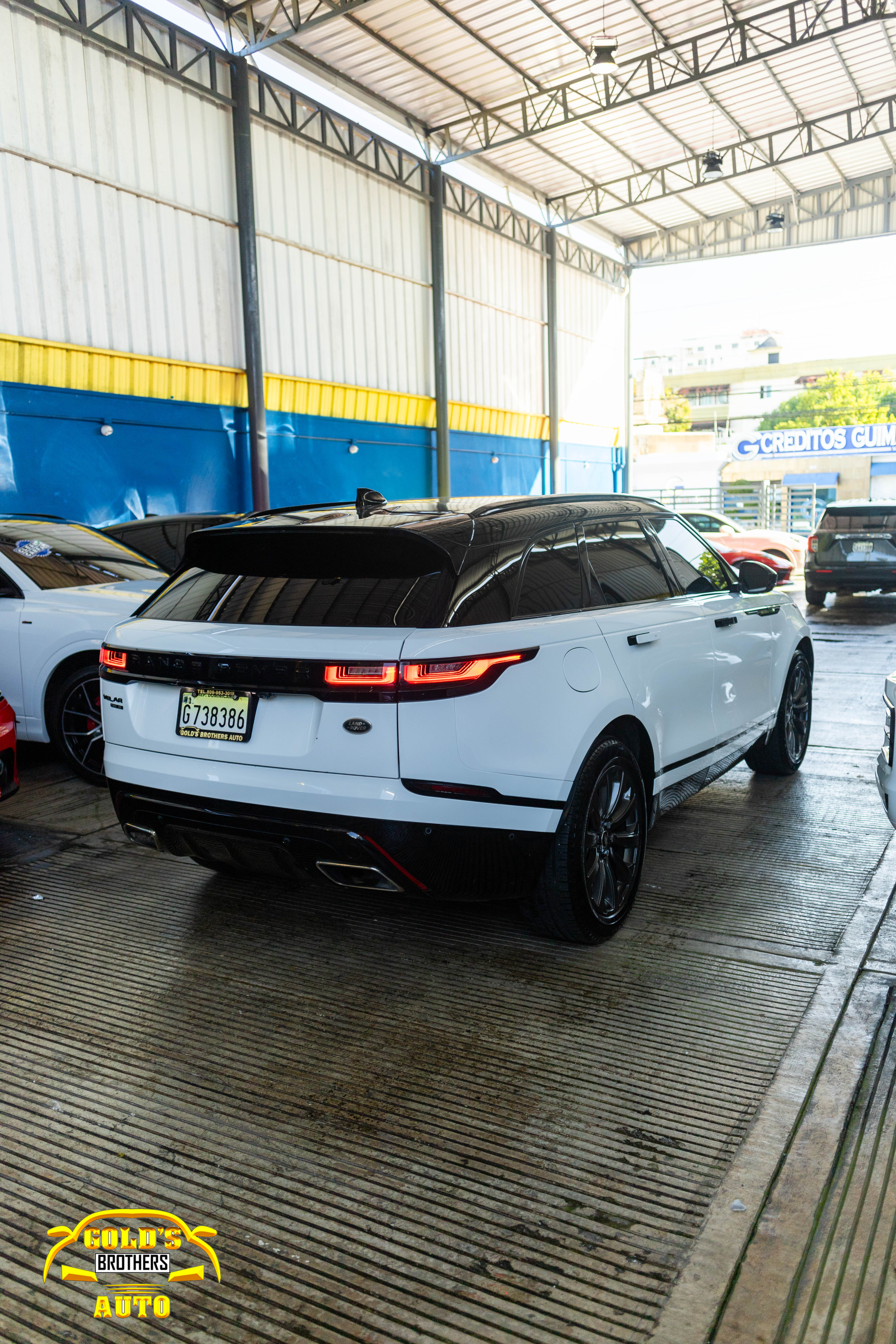 jeepetas y camionetas - Land Rover Range Rover Velar R-Dynamic 2018 4