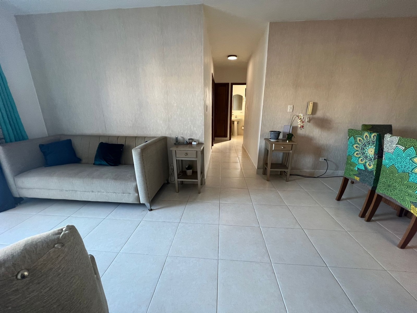 apartamentos - Apartamento con terraza frontal en venta en la Av. Ecológica 6