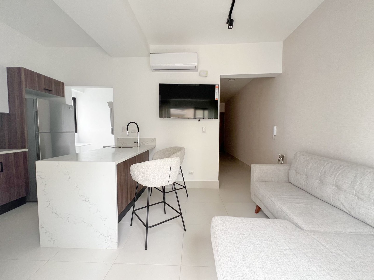 apartamentos - Serralles, Apartamento Amueblado En Venta En El Exclusivo Sector De Serralles. 2