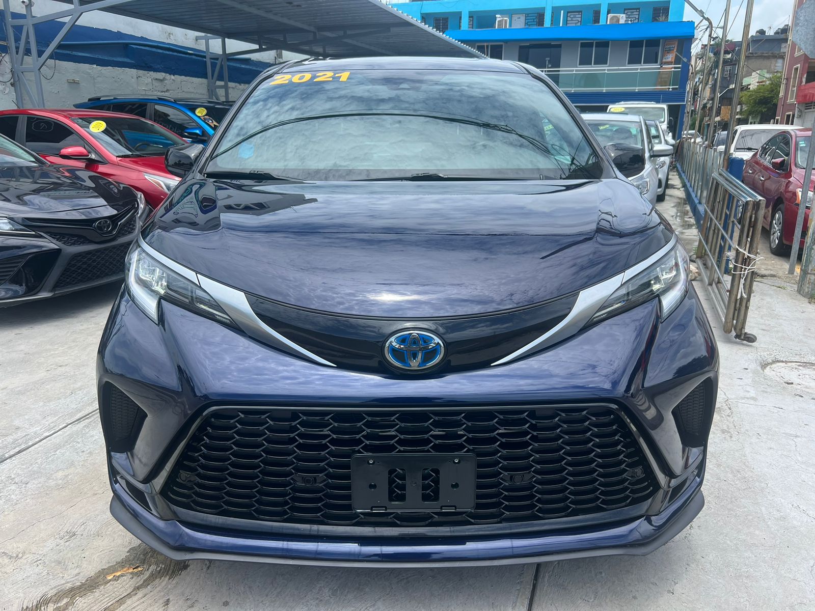 jeepetas y camionetas - Toyota Sienna XSE 2021 9