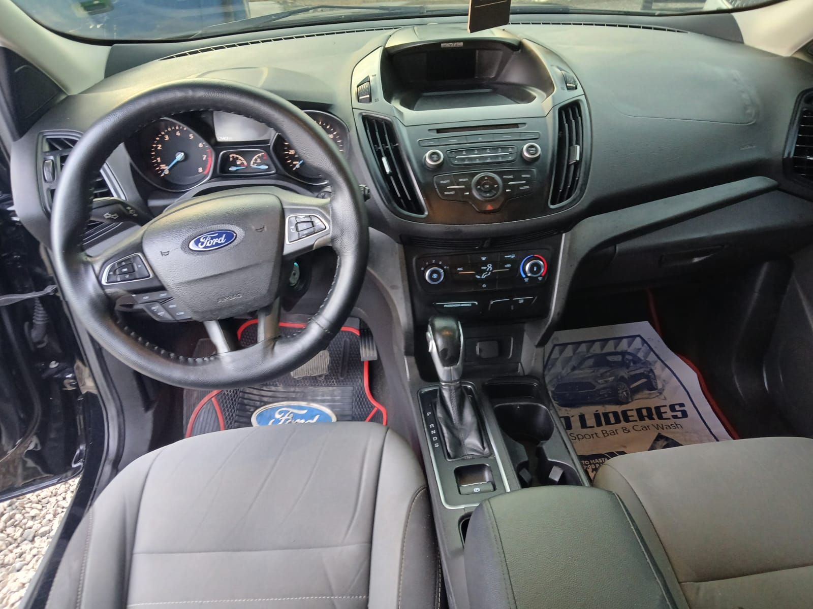 jeepetas y camionetas - VENDO FORD ESCAPE 2017 FINANCIAMIENTO DISPONIBLE  6