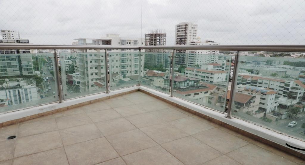 apartamentos - Vendo Apartamento Sin Amueblar En Piantini Sin Int