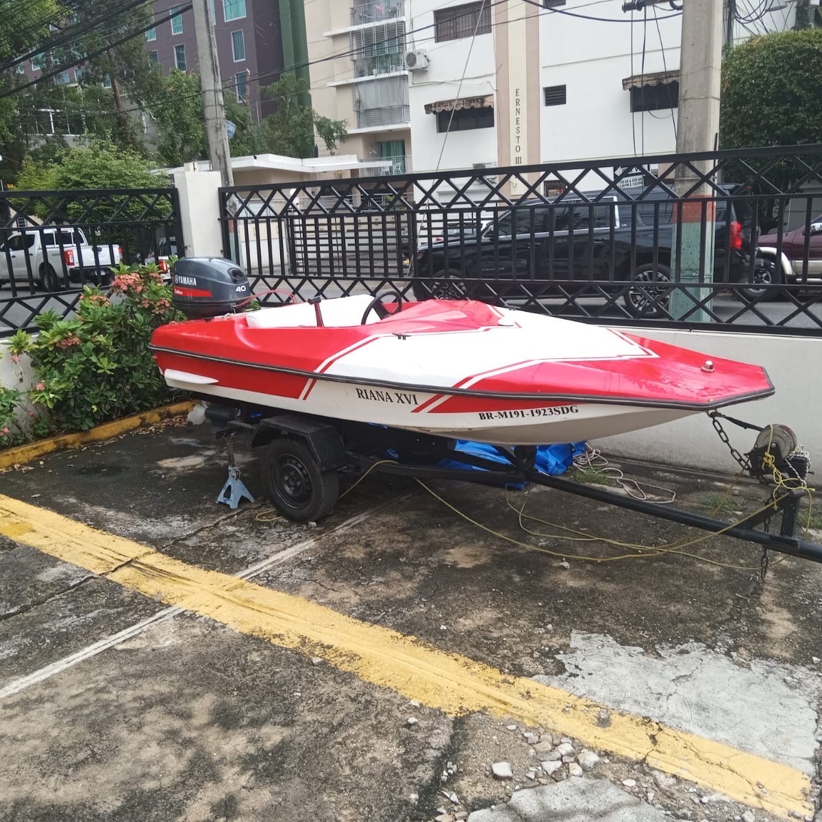 botes - speed boat Yamaha enduro 40hp con su trailer