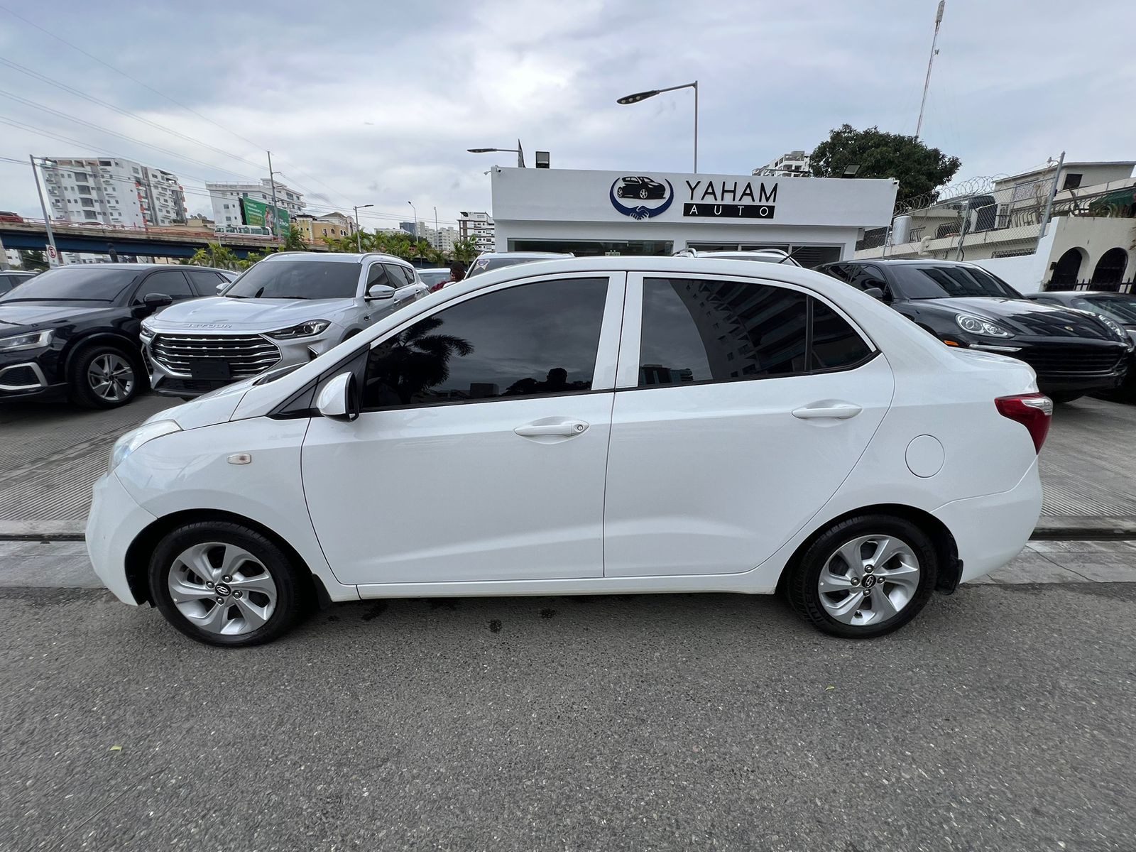 carros - Hyundai Grand i10 2020 3