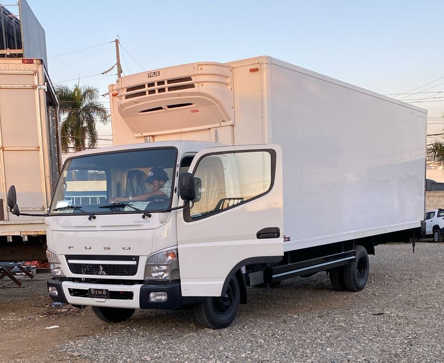 camiones y vehiculos pesados - mitsubishi Fuso 2024 7