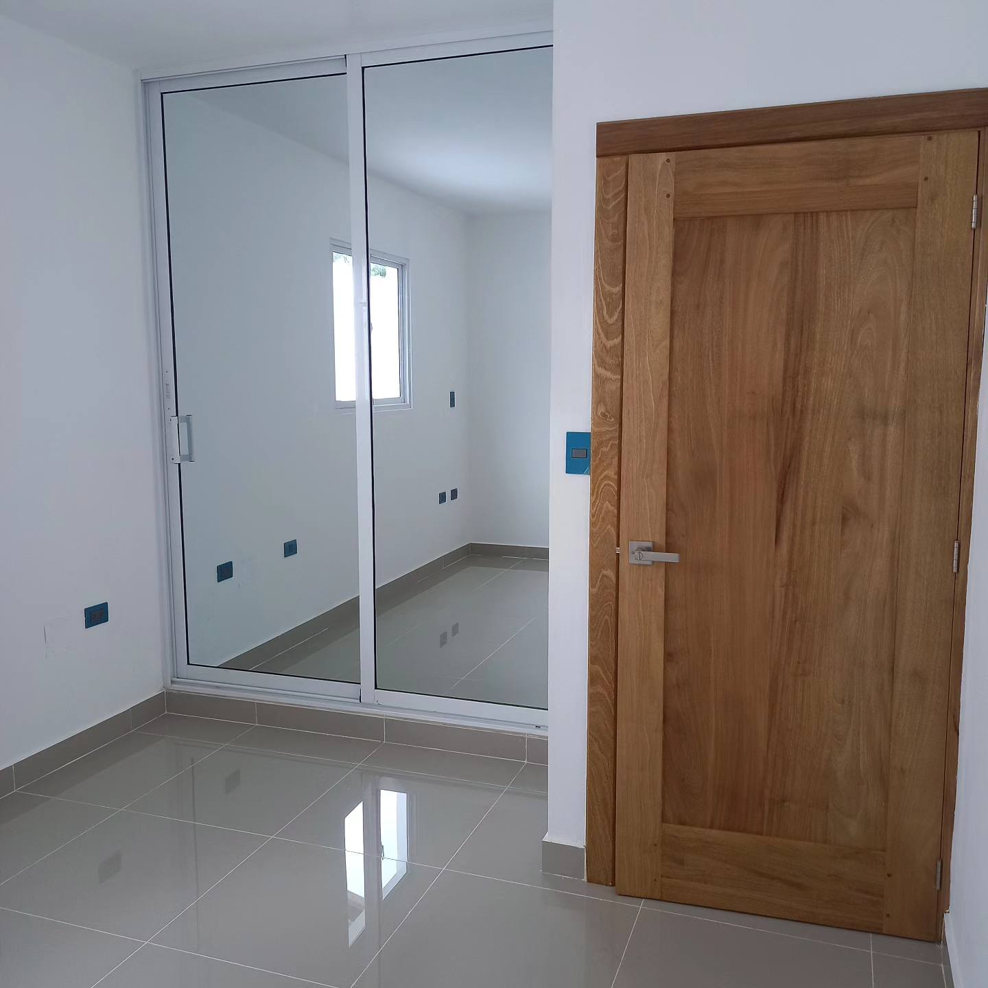 casas - Vivienda de dos niveles, en venta en Santiago 3