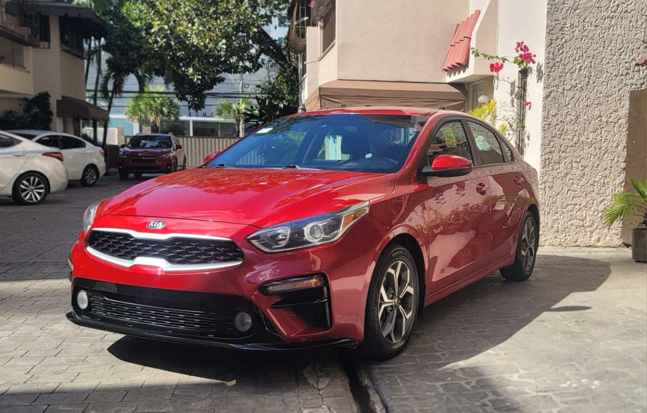 carros - Kia forte xls 2019 impecable  1