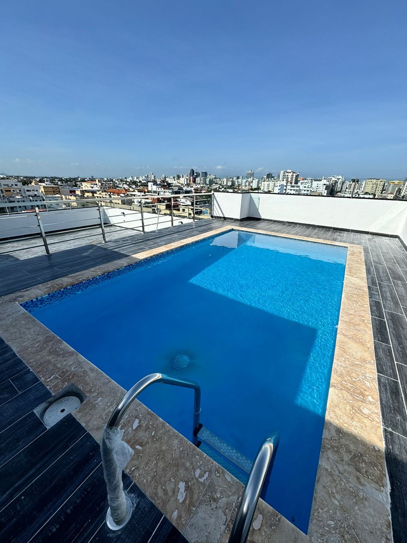 apartamentos - VENDE HERMOSA 2da CON TERRAZA EN EL MILLON 8