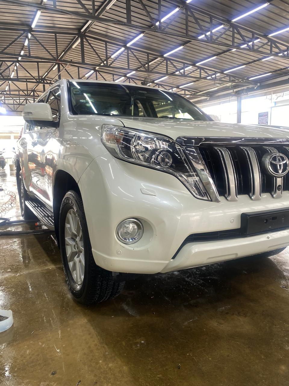 jeepetas y camionetas - Toyota land cruicer prado vx 2015 1