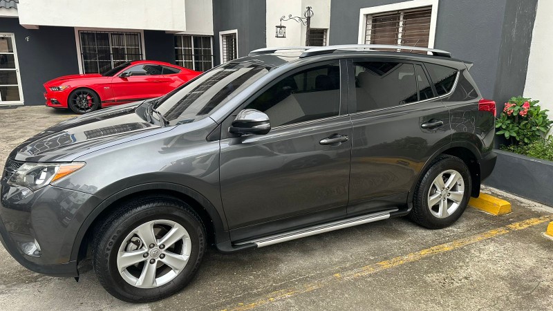 jeepetas y camionetas - Toyota rav4 2014 xle 0