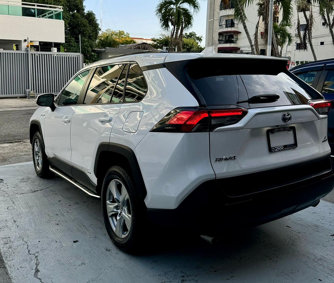 jeepetas y camionetas - Toyota Rav4 LE 2019 HYBRID 4